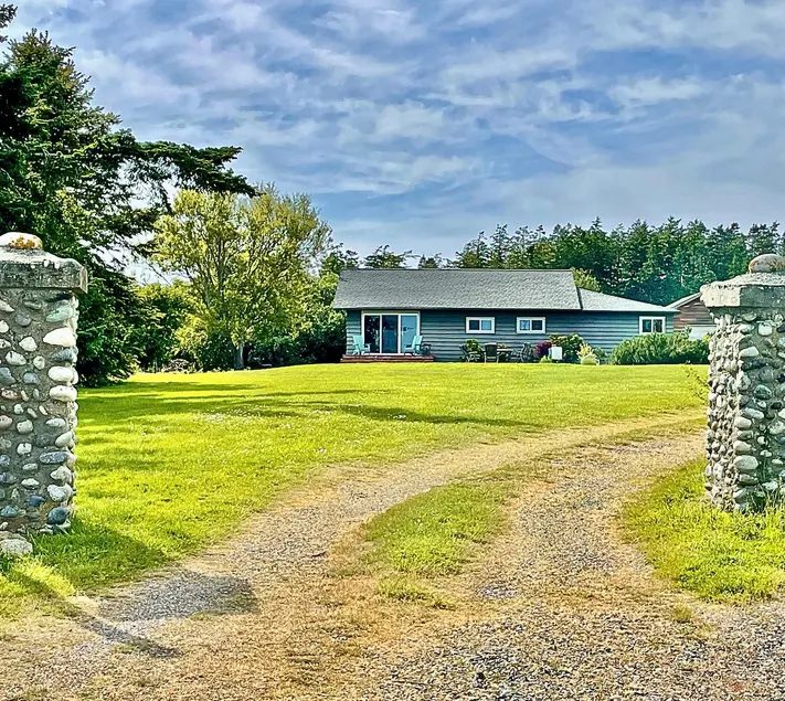 The Gatehouse on Whidbey Island - Image 1