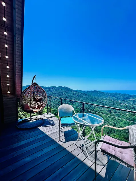 Cliffside Cottage with Sea Views Birdwatching Spot - Image 1