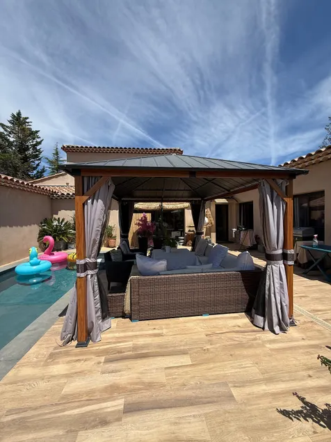 Studio - Bouc Bel Air - Image 1