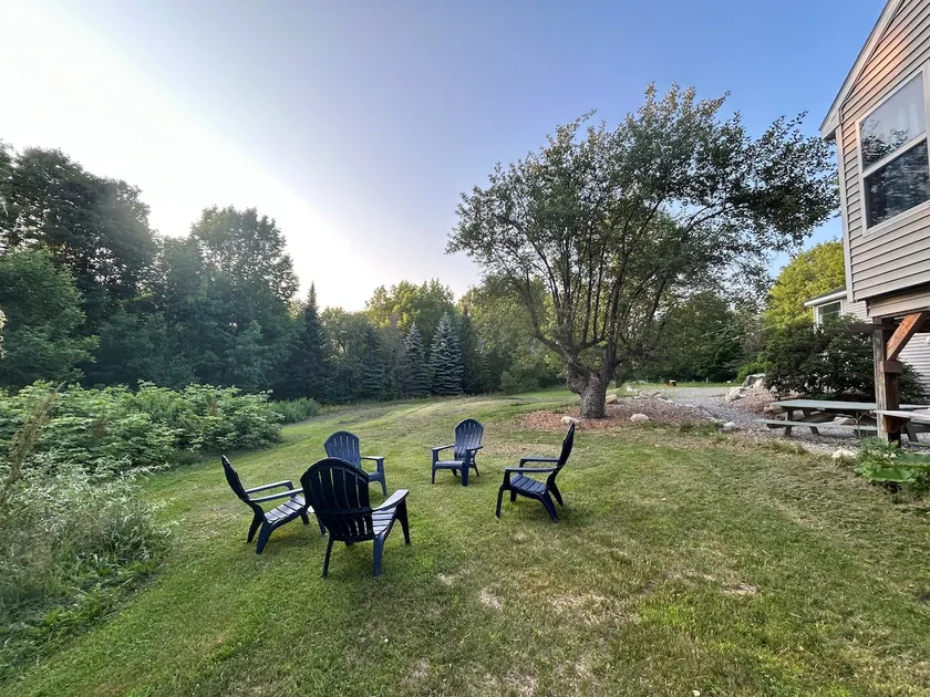 Cozy Boho Retreat Near Belgrade, Pond and Hikes - Image 1