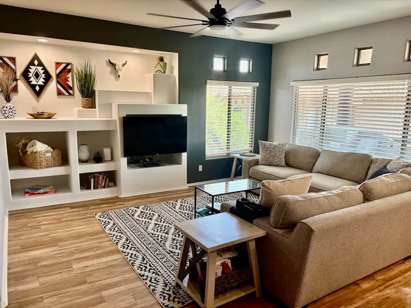 Freshly Renovated, Dog Friendly Condo with Views - Image 1