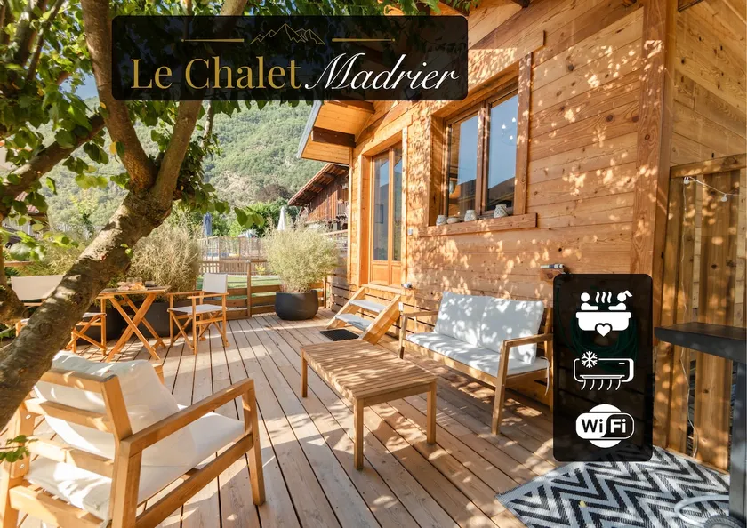 Le Chalet Madrier - Terrasse et Jacuzzi privé - Image 1