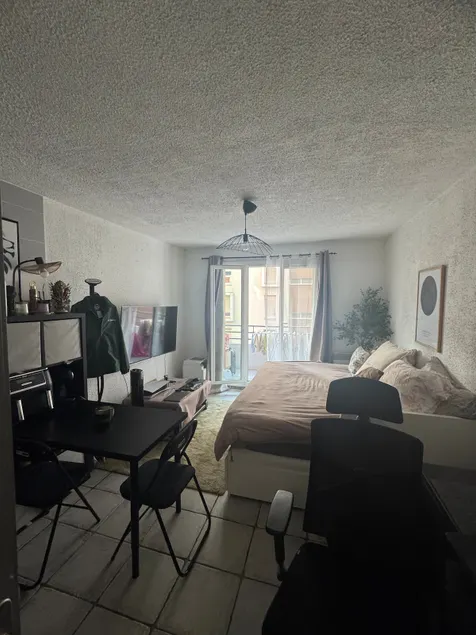 Studio St Charles - Image 1
