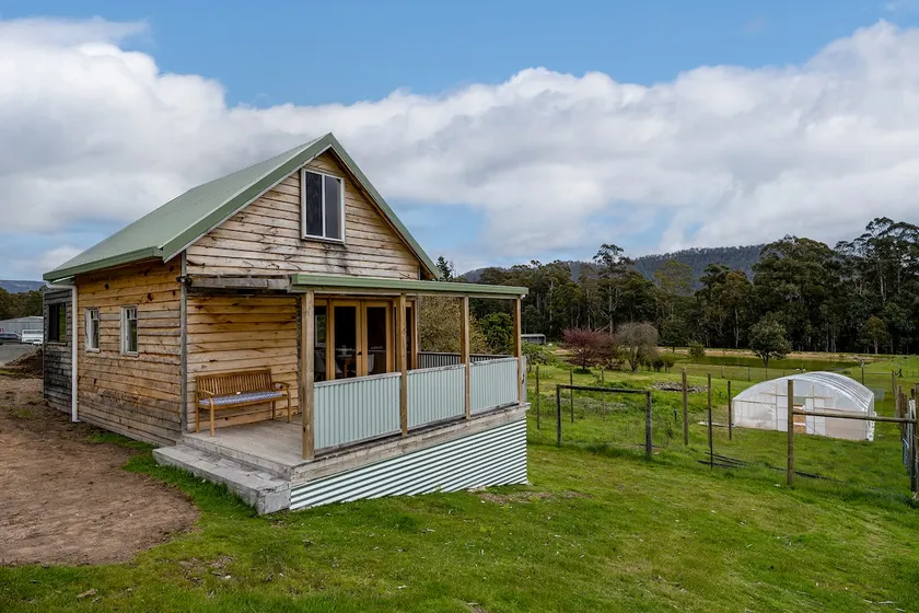 Rivendell Cottage - Off Grid cabin - Image 1