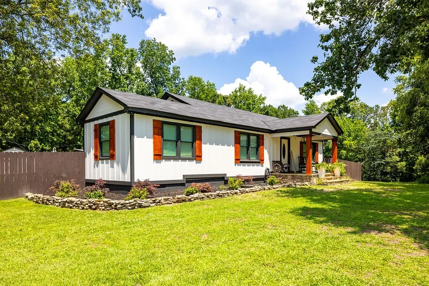 Farmhouse Style w/ a Pool & Hot Tub - Image 1