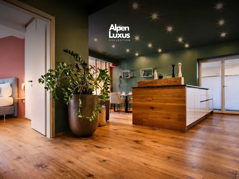 Colorgram Loft - Colorful Loft With Terrace - Image 1