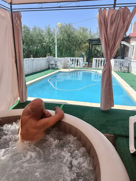 Estate with private pool and jacuzzi - Image 1
