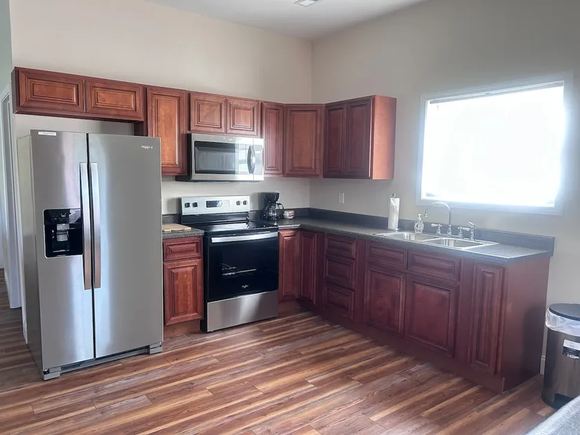Cabin 7 - Image 1