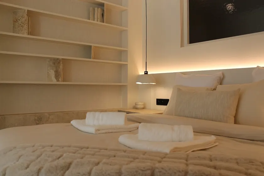Wellness & Design Cocoon with Private Spa and Garden - Image 1