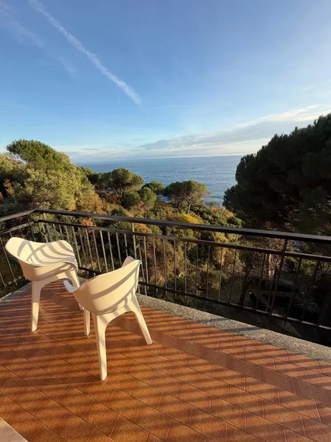 Varazze Sea View + Private Parking - Image 1