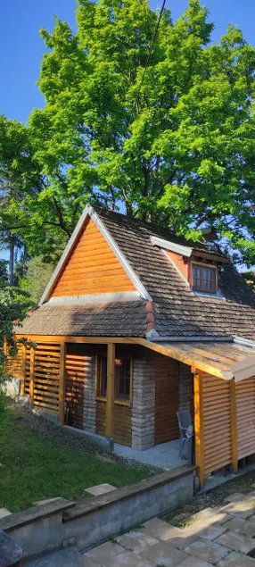 Brvnara Vrdnik 2 – Cabin near thermal pools - Image 1