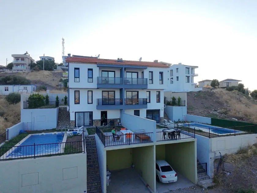 Luxury Triplex Villas with Pool in Yeni Foça, Izmir - Image 1