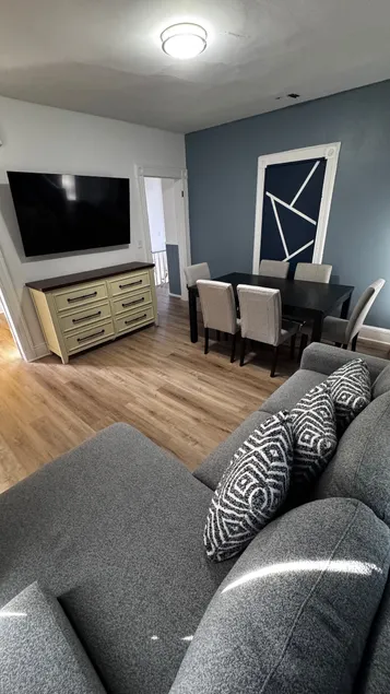 Renovated Apt - 2 bedrooms/1 bathroom near NY - Image 1