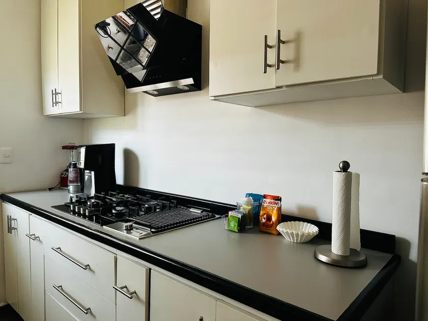 Entire apartment / 2 bedrooms / no cleaning fee / AC - Image 1