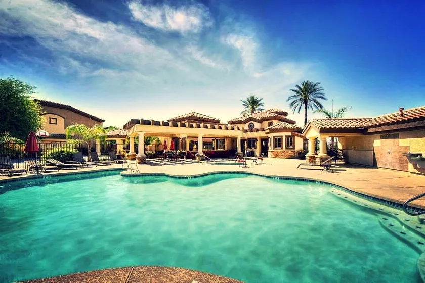 Beautiful ground flr 3 bd condo htd pools all year - Image 1
