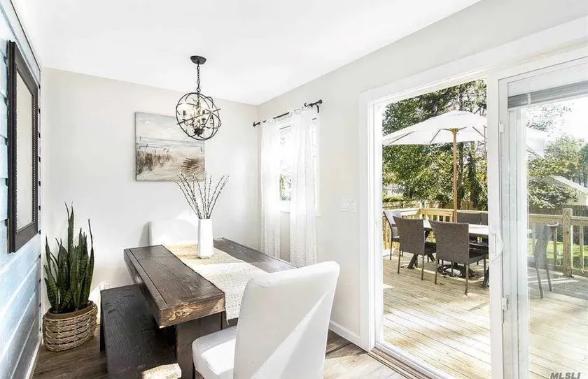 Beachside Retreat - Image 1