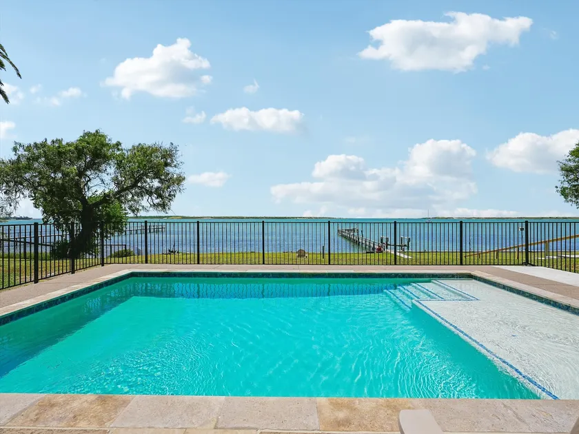 Pierfection Point | Private Pool & Pier - Image 1