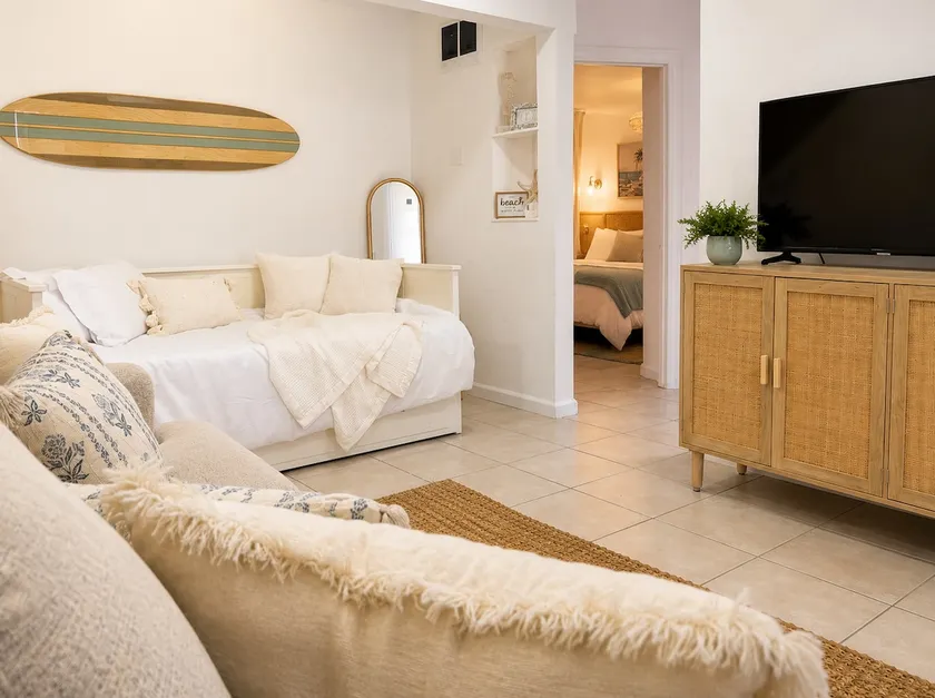 Coastal Bungalow • Near Pismo • Sleeps 5 - Image 1