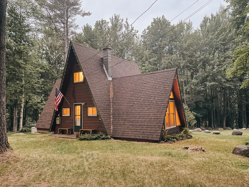Cozy A-Frame; bike, hike, swim, & 10 mins to town! - Image 1