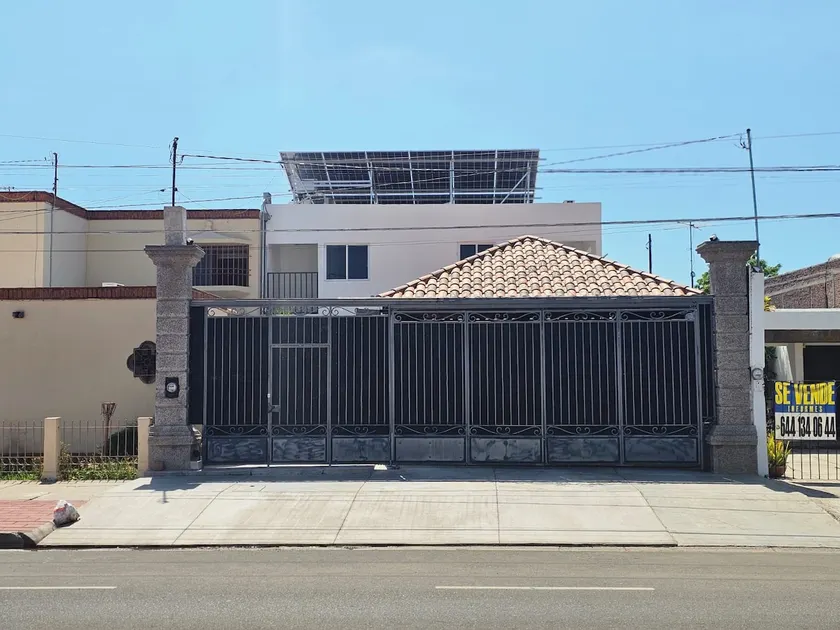 Emilia Apartments #3 - Image 1
