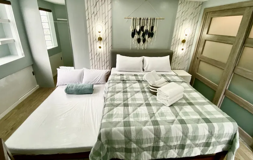 1BR Unit at City Hub Condominium (5-6 pax) - Image 1