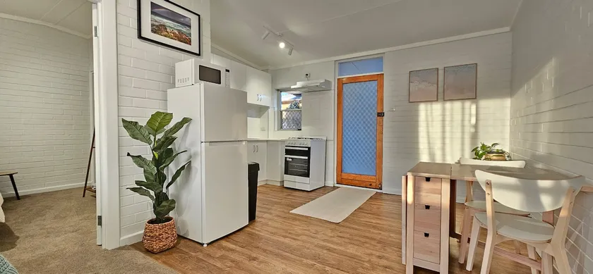 Riviera Coastal Stay - Image 1