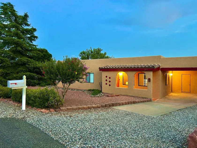 Pet Friendly Desert Gem W/ Mtn Views & HUGE Yard! - Image 1