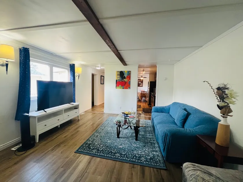 Cozy 2BR Mobile Home near Jasper NP | King Bed - Image 1