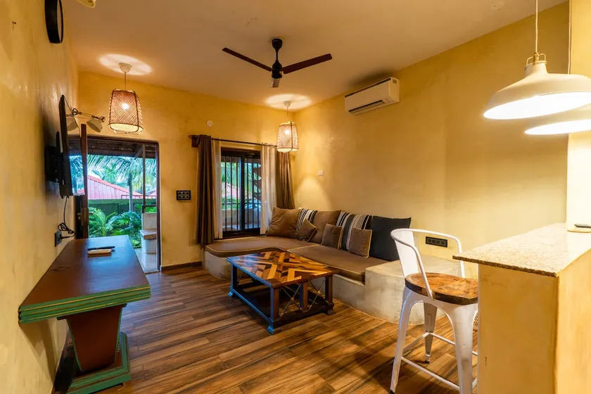 Earthy 1BHK Near Morjim Beach - Image 1
