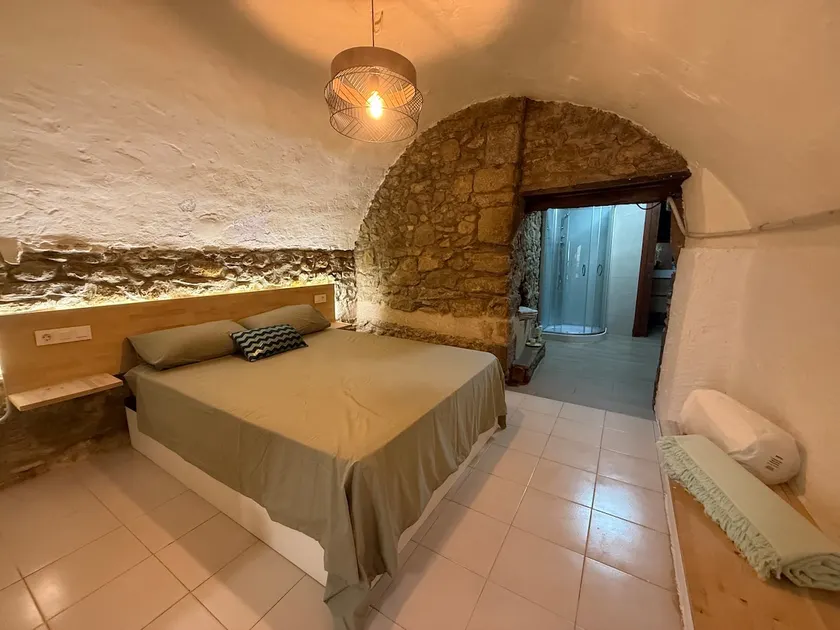 Beautiful apartment in a 14th-century farmhouse in l'Empordà - Image 1