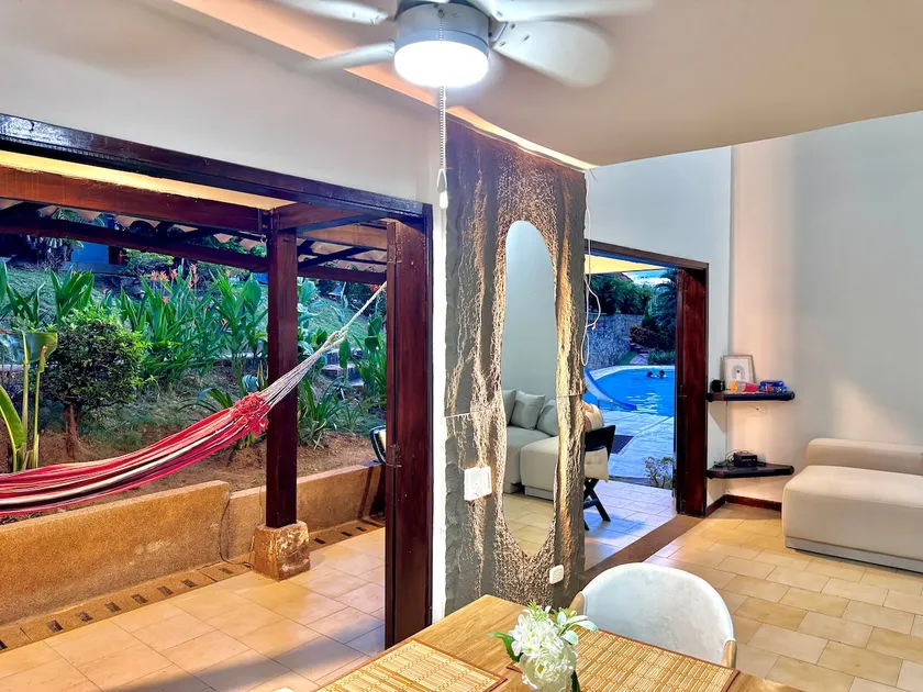148m² with a swimming pool and home theater - Image 1