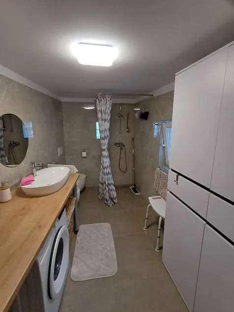 Relax house - Image 1