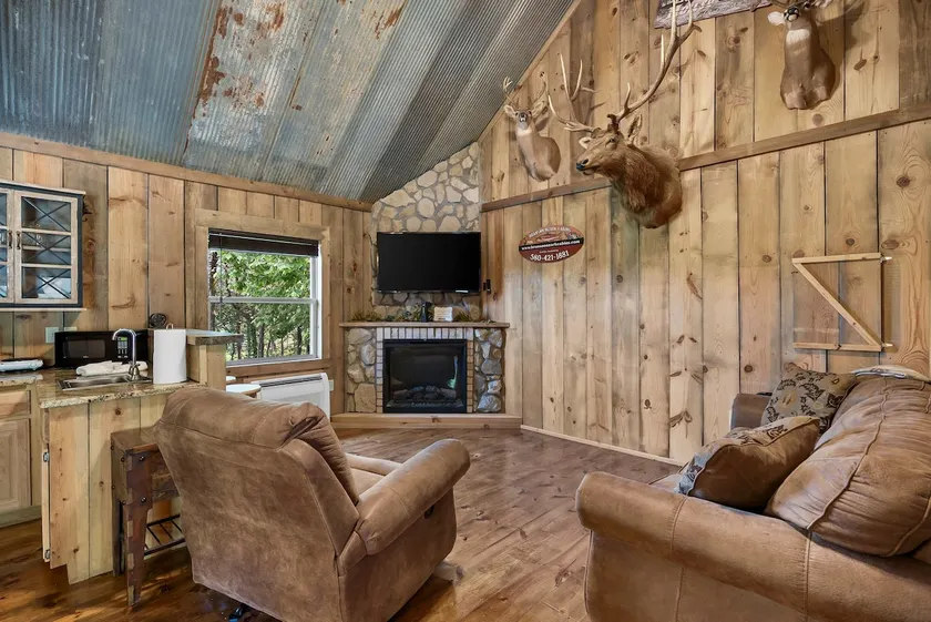 Antlers Point - Cabin for 4 - Image 1