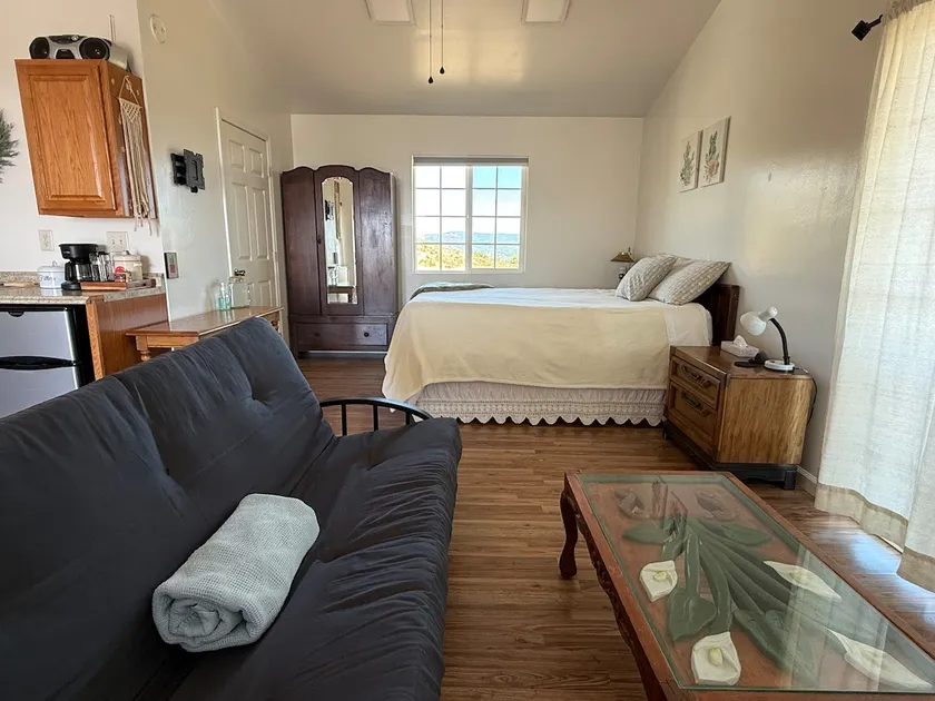 Mountain Ranch Retreat - Image 1