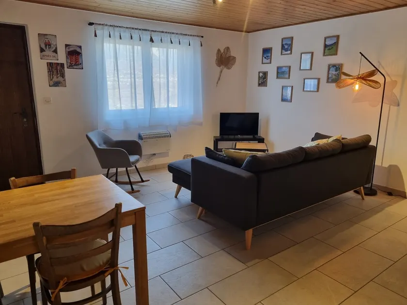 Quiet apartment in the heart of the Alps - Image 1