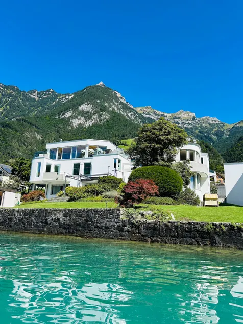 Luxury Lake Lucerne Retreat | Private Beach & SUP - Image 1