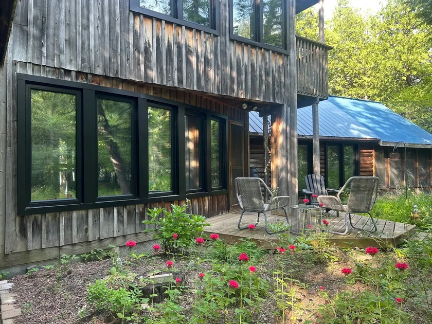 Wren Cottage on the Ottawa River - Image 1