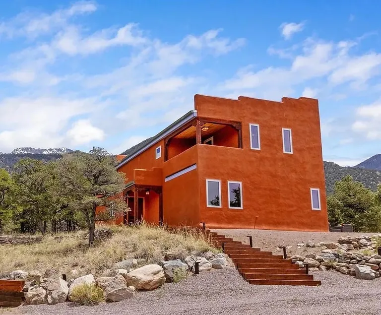 Stunning, Serene Retreat w/ Hot Tub & Epic Views - Image 1