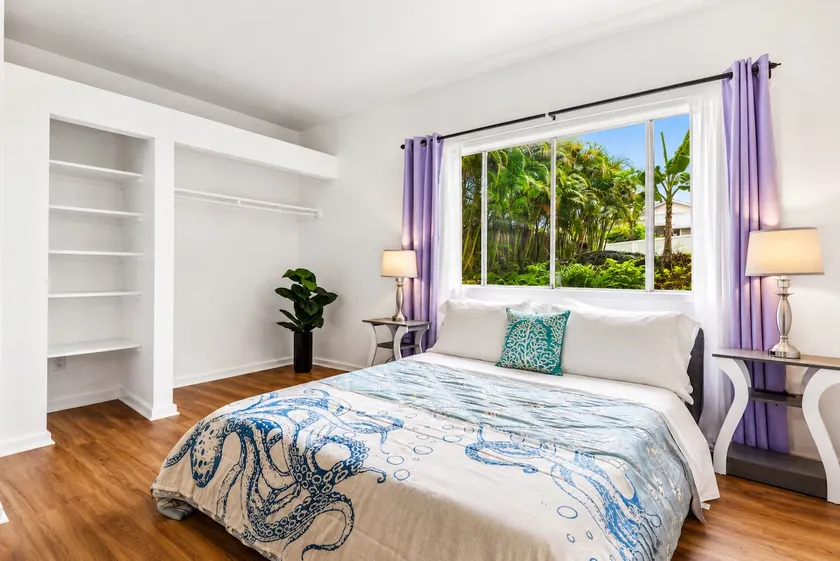 Studio + 2 Bonus Rooms + Patio + AC, Near Airport - Image 1