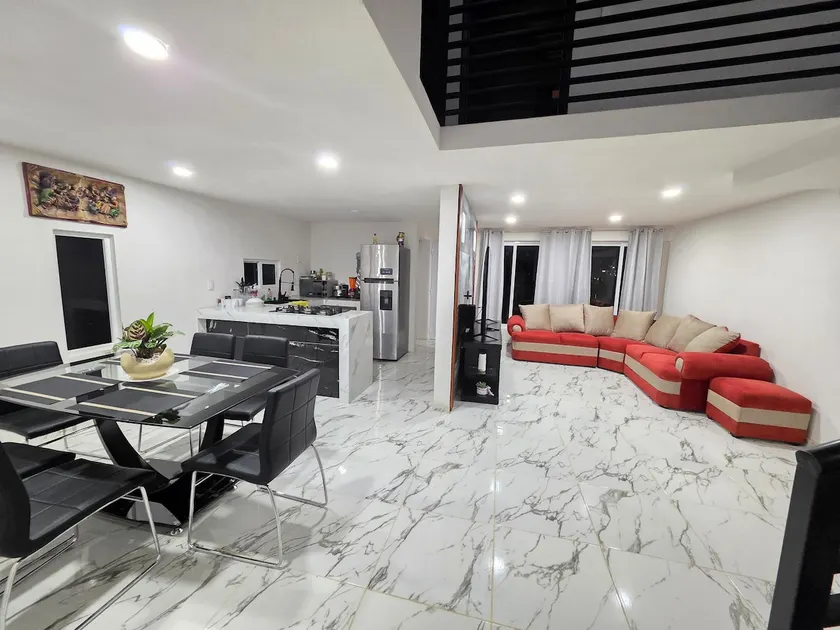 nice house for lodging - Image 1