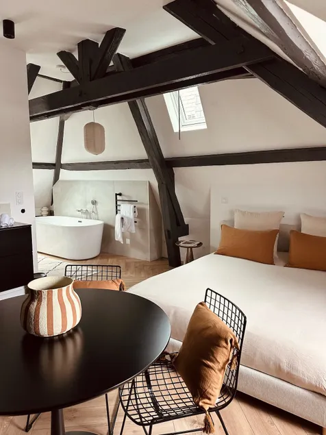 Warm loft-style, with air conditioning - Image 1