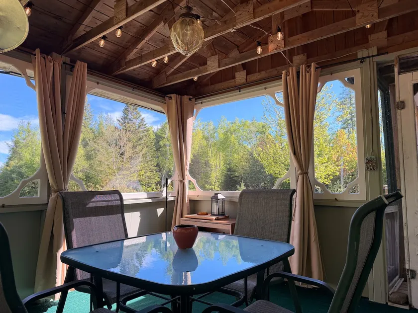 La Petounia Chalet - Image 1