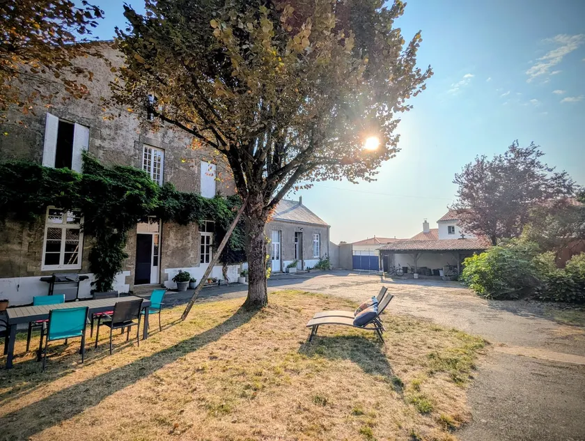 La Bonne Ecole - Image 1
