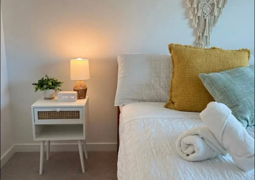 Comfy Hollywood 1b1b Gem. Pool, Free Parking/WiFi. - Image 1