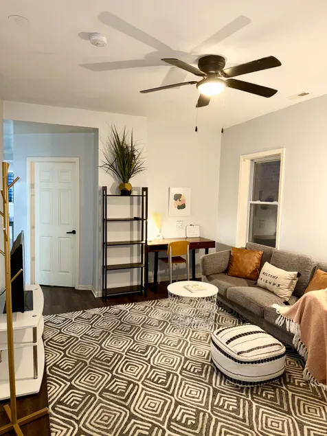 Rare & Spacious Apartment - Image 1