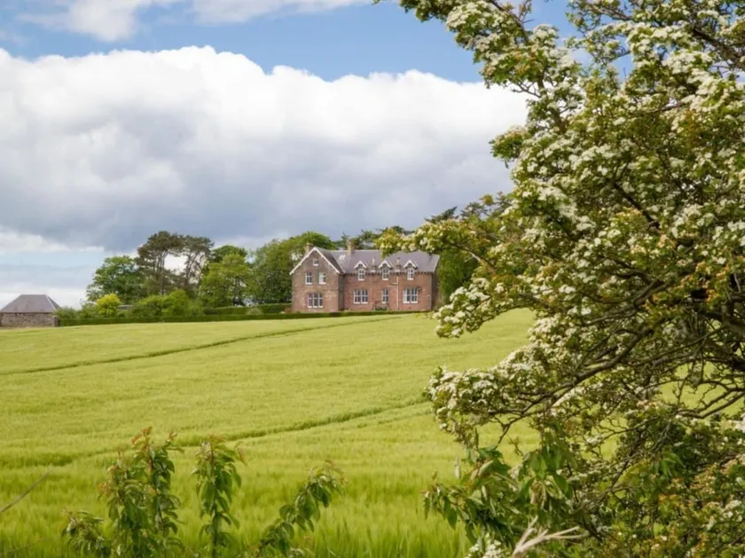 Whitehouse Country House - Image 1