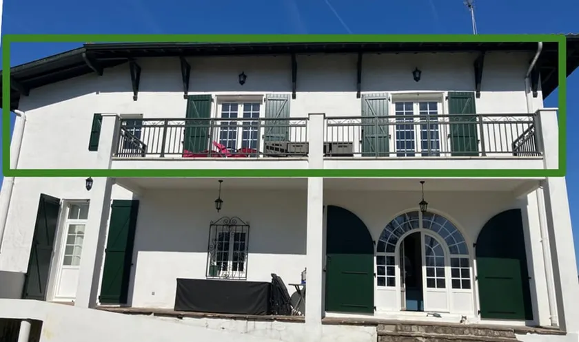Apartment in a Basque house with garden - Image 1