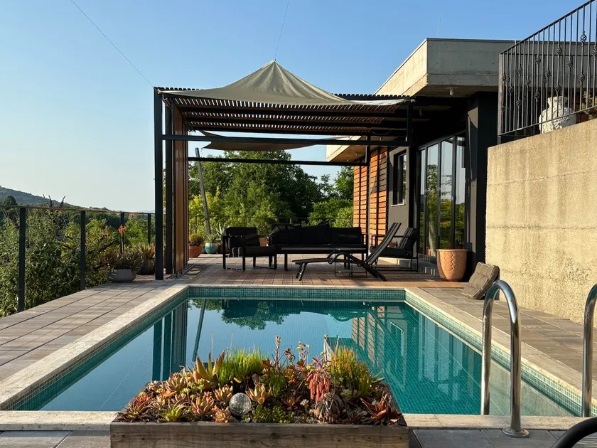 Vacation home, private pool & whirpool jacuzzi outhouse377 - Image 1