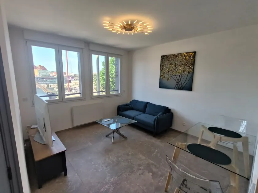 New furnished apartment - Image 1