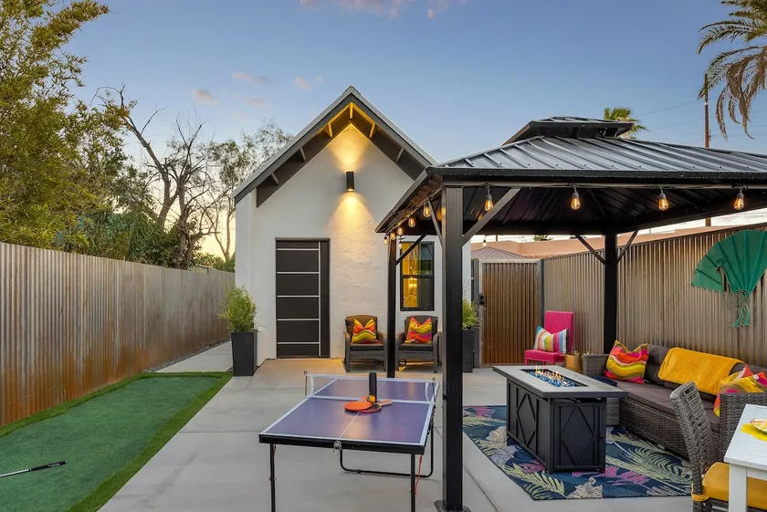 Villa Clemente Central 1br Resort Oasis UofA Dtwn - Image 1